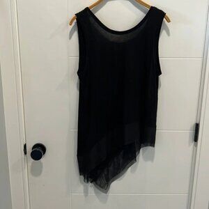 BCBGMAXAZRIA sleeveless  blouse size medium